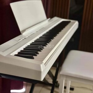 Có nên chọn Yamaha P105 màu trắng không?